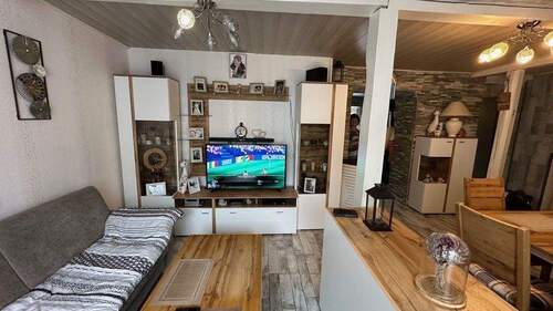 Wohnzimmer - 6 Zimmer Reihenmittelhaus in Freyming