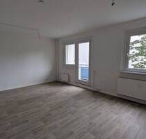 Charmante 3-Zimmer-Wohnung im 1. Obergeschoss - ideal für Paare oder kleine Familien - Brandenburg an der Havel Hohenstücken