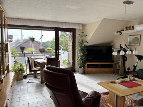 Wohnzimmer (1) - Etagenwohnung mit 81,00 m&sup2; in Duisburg zum Kaufen