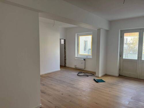 Wohnzimmer und Küche - Etagenwohnung mit 87,00 m&sup2; in Hannover zum Kaufen