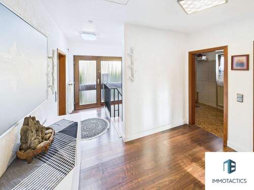 Eingangsbereich - 4 Zimmer Einfamilienhaus zum Kaufen in Schöneberg