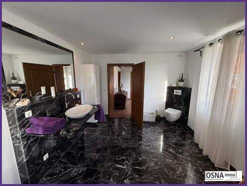 Master Bad mit Wanne Bild #2 - 