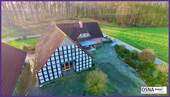 Gebäudeansicht mit Hoffläche - 6 Zimmer Bauernhaus, Landhaus in Belm / Vehrte