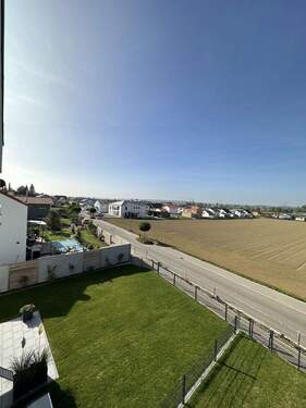 Bild 3 - 3 Zimmer Etagenwohnung in Buch