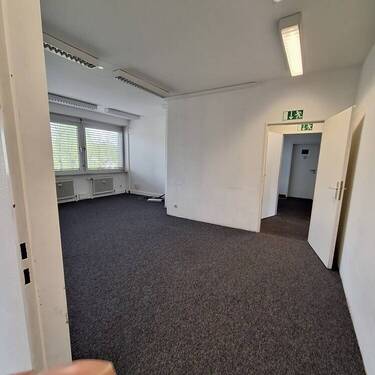 3 - 4 Zimmer Büro in Frankfurt am Main