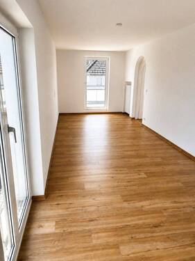 Bild 2 - 4 Zimmer Etagenwohnung zur Miete in München