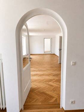 Bild 3 - 4 Zimmer Etagenwohnung in München