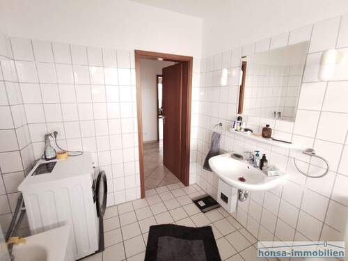 Badezimmer - weitere Waschmaschine im Keller - 