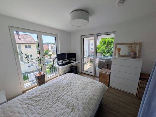 Schlafzimmer Blick Balkon - 