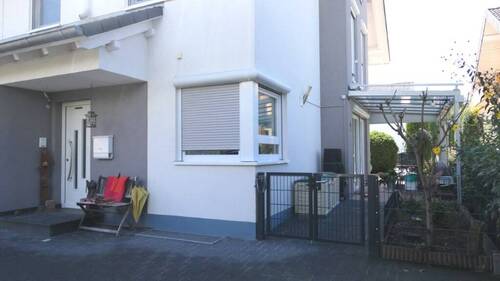 Außenansicht - 7 Zimmer Doppelhaushälfte in Bad Krozingen