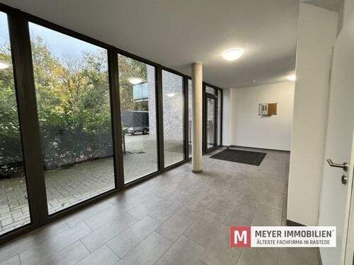 Eingang - 2 Zimmer Etagenwohnung zum Kaufen in Rastede