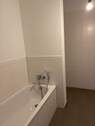 Dusche und Wanne Bad Neubau.jpeg - 3 Zimmer Etagenwohnung zur Miete in Norderstedt