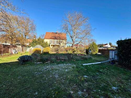 Garten - Mehrfamilienhaus, Wohnhaus mit 254,60 m&sup2; in Nünchritz zum Kaufen