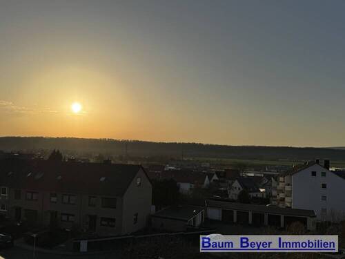 Ausblick über das Leinetal mit Sonnenuntergang - 