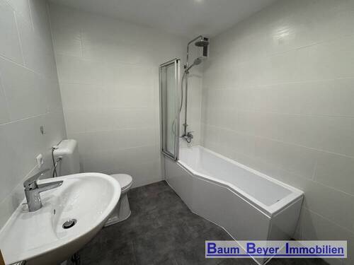 Badezimmer im Obergeschoss - 