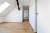 Zimmer IV - 