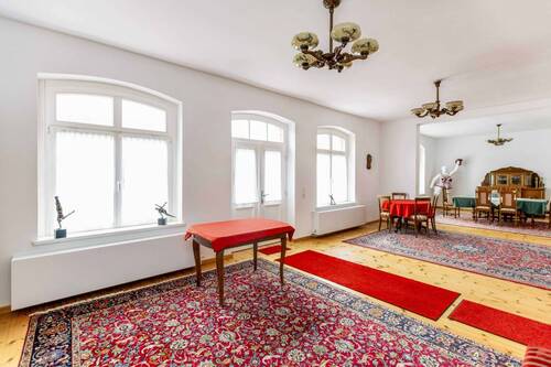 Rittersaal - 1 Zimmer Mehrfamilienhaus, Wohnhaus zum Kaufen in Parchim