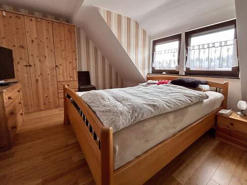 Schlafzimmer DG - 