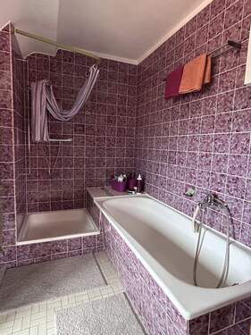 Badewanne u. Dusche DG - 