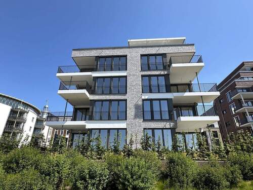 Frontansicht - Exklusive 4 Zimmer-Wohnung an den Wedeler Hafenterrassen mit bestem Elbblick