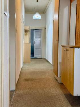 Eingangsbereich / Flur - +++INNENSTADTLAGE- CHARMANTE 3-ZIMMER-WOHNUNG MIT BALKON+++