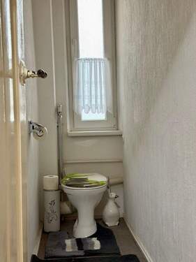 WC - Etagenwohnung mit 83,90 m&sup2; in Zirndorf zur Miete