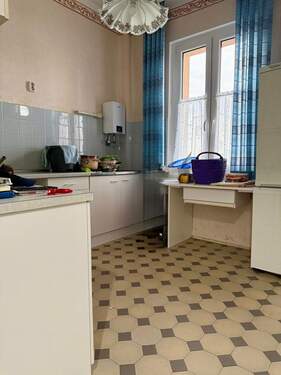 Küche mit Blick vom Flur - 