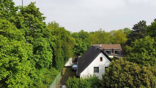 Drohenenaufnahme - Mehrgenerationenwohnen mit vier Wohneinheiten, Ausbau-Entwicklungsperspektive