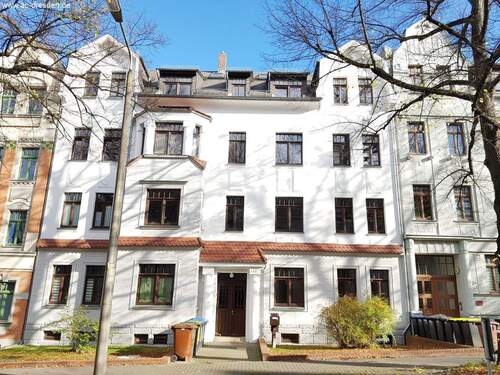 Bild 1 - Freundliche 2-Zimmer-Wohnung mit Balkon in einem sanierten Gründerzeithaus im Stadtteil Gablenz