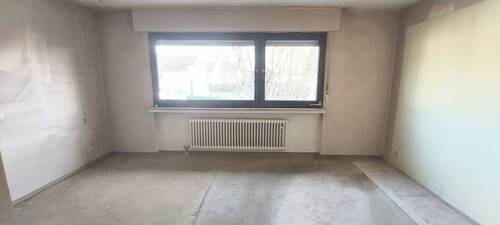 großes Schlafzimmer 1.OG - Reihenmittelhaus mit 120,00 m&sup2; in Niederkassel zum Kaufen