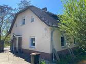 Außenansicht - 3 Zimmer Doppelhaushälfte in Elsterwerda