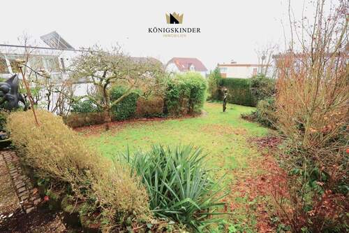 ...ein erster Blick in den Garten. - 