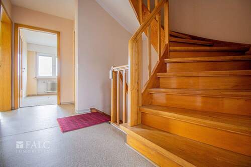 Freundliches Treppenhaus - 