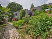 Weg zu den Häusern - 6 Zimmer Mehrfamilienhaus, Wohnhaus zum Kaufen in Maßbach