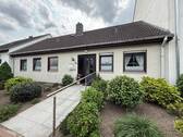 Front - Einfamilienhaus in ruhiger Lage von Groß-Buchholz