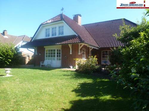 Rückansicht - 6 Zimmer Mehrfamilienhaus, Wohnhaus zum Kaufen in Fehmarn