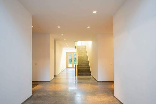 Bild 4 - Etagenwohnung mit 229,00 m&sup2; in Krefeld / Bockum zur Miete