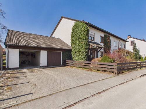 Frontansicht - 4 Zimmer Reihenendhaus zum Kaufen in Grafing