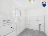 REMAX Immobilien DeLux Wohnung in Hilbringen zu vermieten - 