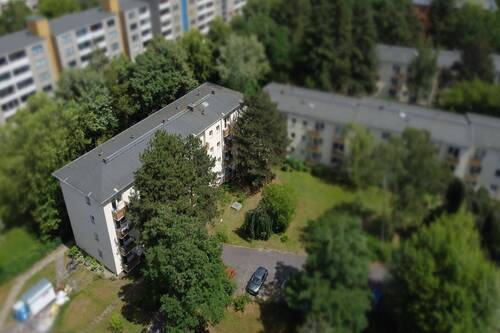 Wohngebäude und Dach - 