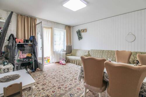 Wohnzimmer mit Balkon - 