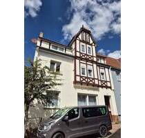 *** Mehrfamilienhaus mit Nebengebäude und 3 Garagen direkt in Volkmarsen zu verkaufen***