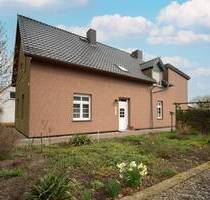 Einfamilienhaus zur Nutzung für 2 Familien mit ca. 4.500 m² Grundstück: Perfekt für Pferde - Tribsees