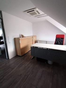 Dachgeschoss Gewerbe 2 - 