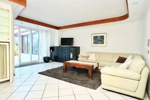 Wohnzimmer Ansicht 2 - 3 Zimmer Reihenmittelhaus in Neuss