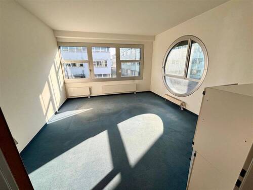 Bürozimmer 1.OG - 