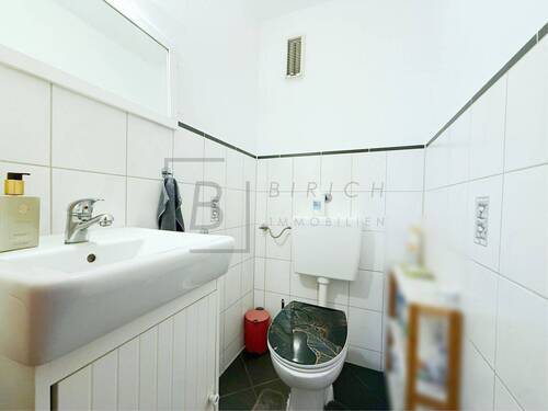 WC - 