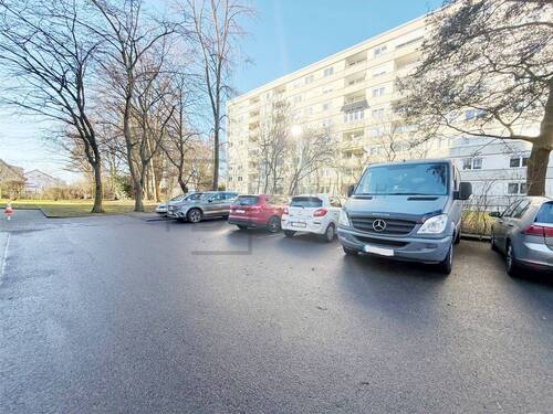 Freie Parkplätze - 
