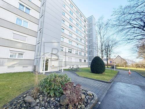 Haupteingang - 4 Zimmer Etagenwohnung zum Kaufen in Neu-Ulm / Ludwigsfeld