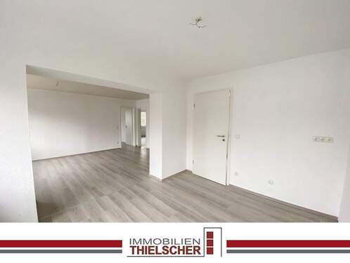 1 Titelbild - Modernisierte und offen gestaltete 3-Zimmer-Obergeschosswohnung in Zweibrüggen